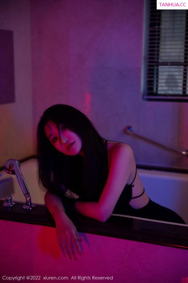   [XiuRen]高清写真图 2022.11.10 No.5833 司柠 新人黑丝第40张图片